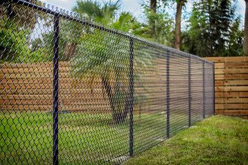 How to Build a Chain Link Fence